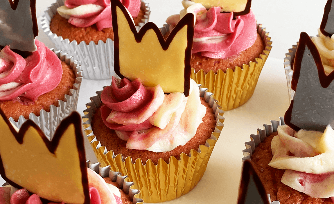 Pure butter “crown” cupcakes for Mother's day